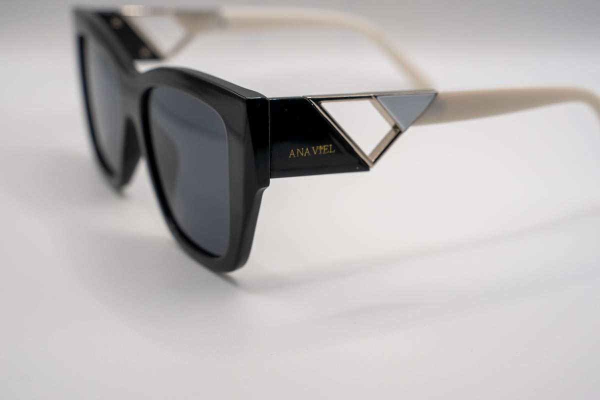 Óculos de Sol ANA VIEL em Acetato - Cor Preto e Branco