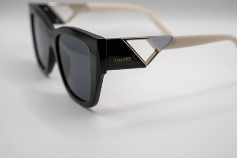 Óculos de Sol ANA VIEL em Acetato - Cor Preto e Branco