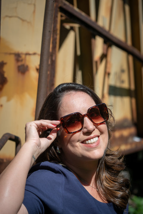 Óculos de Sol ANA VIEL em Acetato - Cor Tartaruga