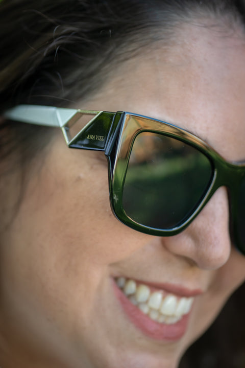 Óculos de Sol ANA VIEL em Acetato - Cor Preto e Branco